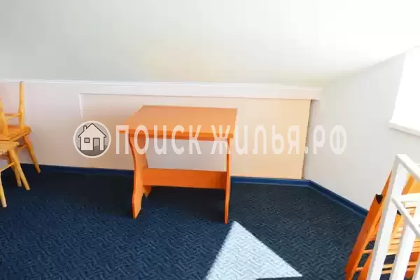 «На набережной»