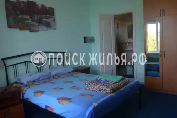 «Дом с флагом»