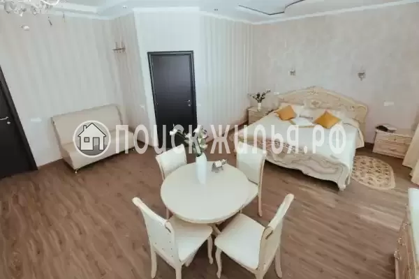 «Монарх» «Монарх»