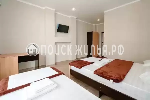 «Изумрудные холмы»