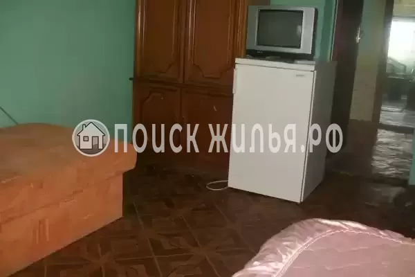 Гостевой дом «Дом с бассейном»